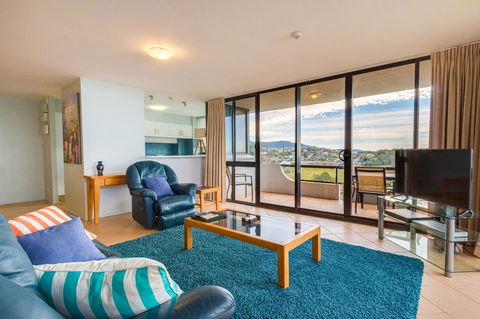 Pacific Towers Beach Resort - Sunshine Coast Tourism 40