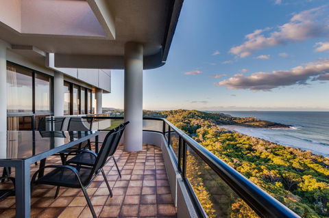 Pacific Towers Beach Resort - Sunshine Coast Tourism 15