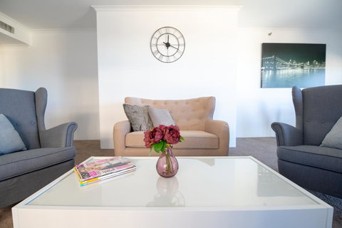 Castle Serviced Apartments - Sunshine Coast Tourism 21