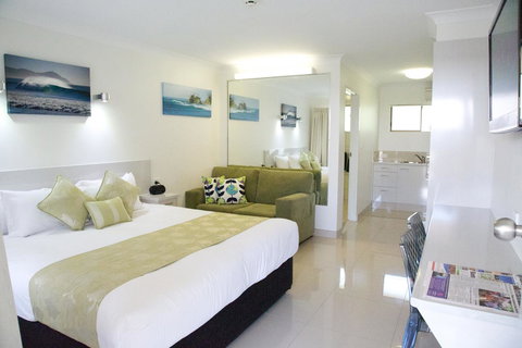 Bay Motel - Sunshine Coast Tourism 15