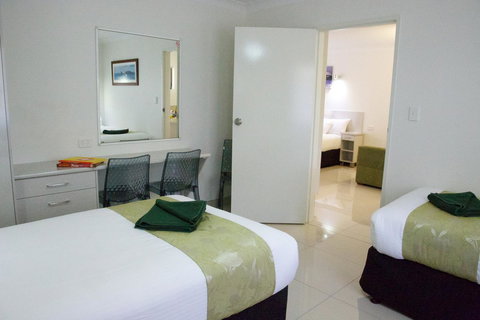 Bay Motel - Sunshine Coast Tourism 19