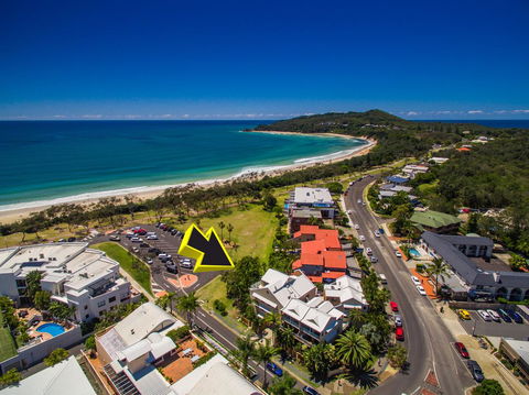 The Terraces Main Beach - Holiday Sunshine Coast 1