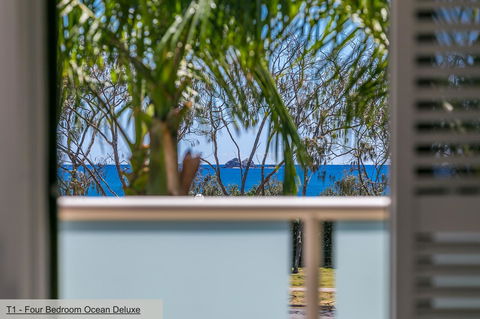The Terraces Main Beach - Holiday Sunshine Coast 0