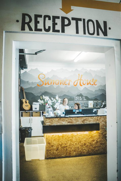 Summer House Kings Cross - Holiday Sunshine Coast 3