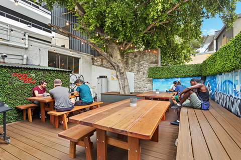 Summer House Kings Cross - Holiday Sunshine Coast 0