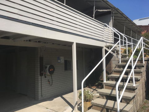 Tomaree Lodge - Sunshine Coast Tourism 12