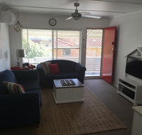 Tomaree Lodge - Holiday Sunshine Coast