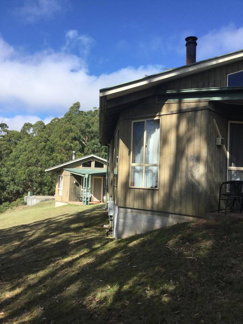 Jenolan Cabins - Sunshine Coast Tourism 2