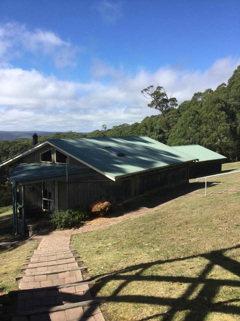 Jenolan Cabins - Sunshine Coast Tourism 3