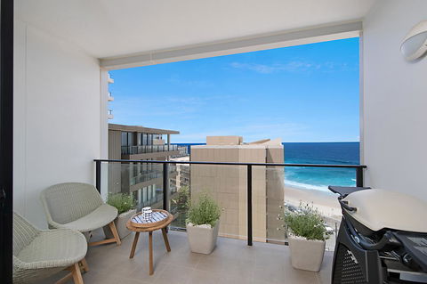 Arena Luxury Beachfront Apartment - Holiday Sunshine Coast 14