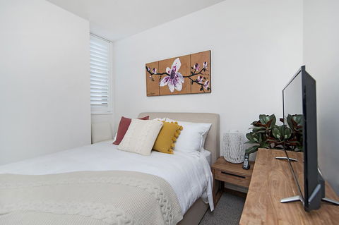 Arena Luxury Beachfront Apartment - Holiday Sunshine Coast 24