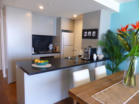 Arena Luxury Beachfront Apartment - Holiday Sunshine Coast 17