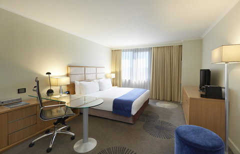 Holiday Inn Parramatta, An IHG Hotel - Holiday Sunshine Coast 1