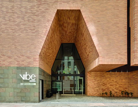Vibe Hotel Sydney Darling Harbour - Sunshine Coast Tourism 4