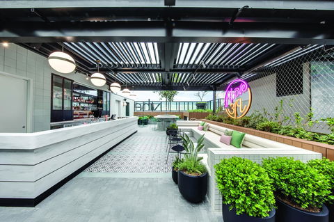 Vibe Hotel Sydney Darling Harbour - Sunshine Coast Tourism 9