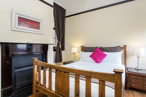 Sydney Harbour Bed And Breakfast - Sunshine Coast Tourism 20