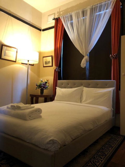 Sydney Harbour Bed And Breakfast - Sunshine Coast Tourism 39