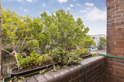 Sydney Harbour Bed And Breakfast - Sunshine Coast Tourism 10