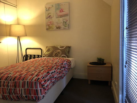 Sydney Harbour Bed And Breakfast - Sunshine Coast Tourism 27