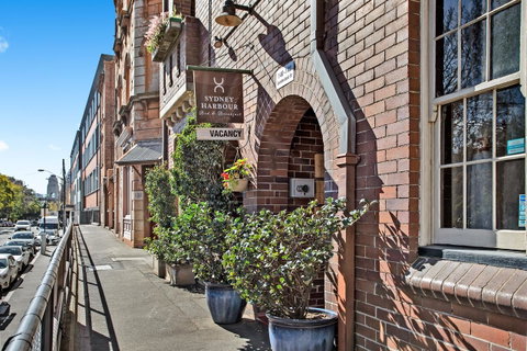 Sydney Harbour Bed And Breakfast - Sunshine Coast Tourism 0