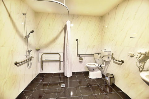 Megaboom City Hotel - Sunshine Coast Tourism 38