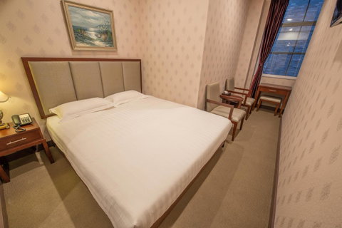 Megaboom City Hotel - Sunshine Coast Tourism 5