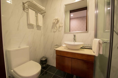 Megaboom City Hotel - Sunshine Coast Tourism 34