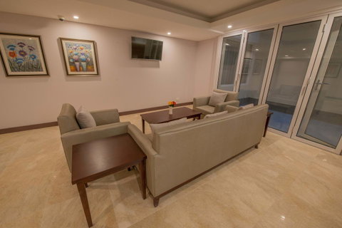 Megaboom City Hotel - Sunshine Coast Tourism 35