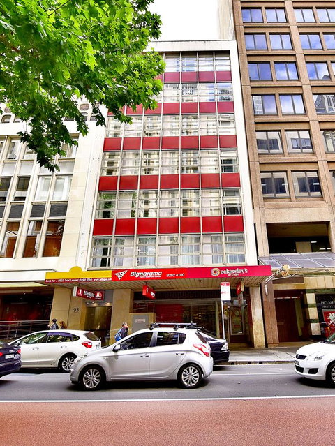Megaboom City Hotel - Sunshine Coast Tourism 0