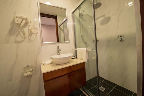 Megaboom City Hotel - Sunshine Coast Tourism 23