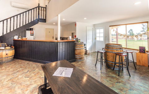 Madigan Wine Country Cottages - Sunshine Coast Tourism 25