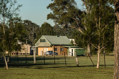 Madigan Wine Country Cottages - Sunshine Coast Tourism 29