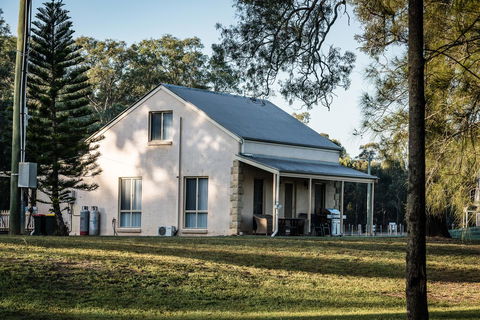 Madigan Wine Country Cottages - Sunshine Coast Tourism 38