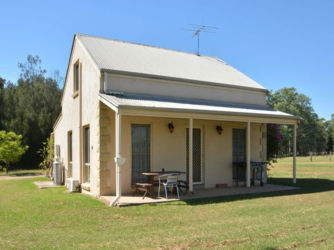 Madigan Wine Country Cottages - Sunshine Coast Tourism 41