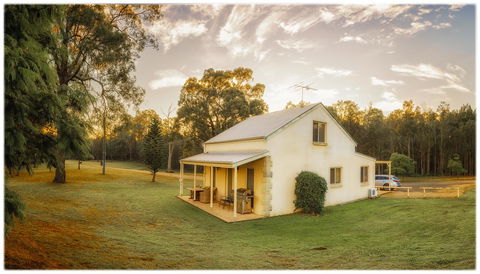 Madigan Wine Country Cottages - Sunshine Coast Tourism 36