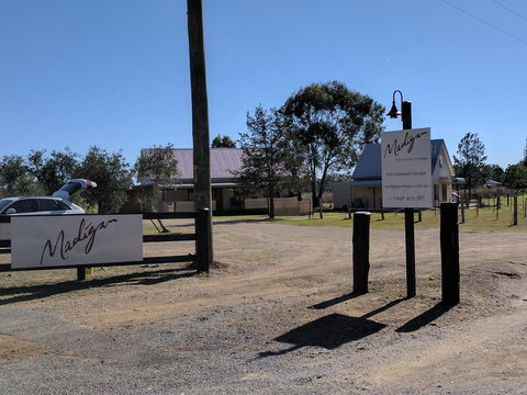 Madigan Wine Country Cottages - Sunshine Coast Tourism 3