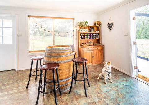 Madigan Wine Country Cottages - Sunshine Coast Tourism 23