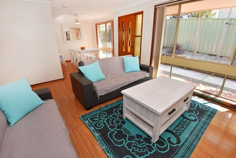 Hopetoun Villa - Sunshine Coast Tourism 0