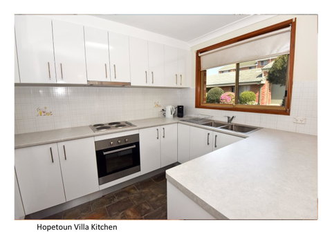 Hopetoun Villa - Sunshine Coast Tourism 8