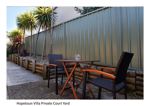 Hopetoun Villa - Sunshine Coast Tourism 3