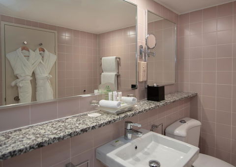 Crowne Plaza Sydney Airport, An IHG Hotel - Holiday Sunshine Coast 4