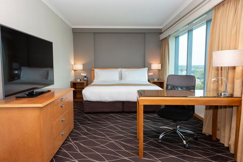 Crowne Plaza Sydney Airport, An IHG Hotel - Holiday Sunshine Coast 17