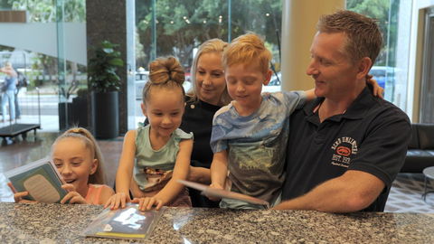 Crowne Plaza Sydney Airport, An IHG Hotel - Holiday Sunshine Coast 43