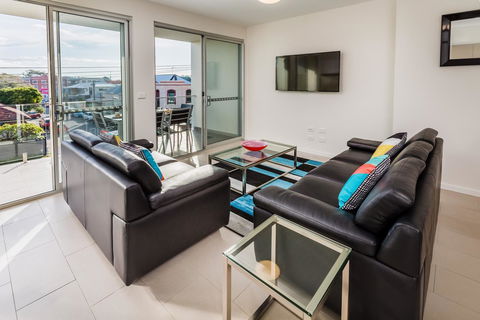 Hamilton Executive Apartments - Sunshine Coast Tourism 20