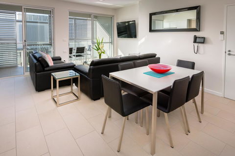 Hamilton Executive Apartments - Sunshine Coast Tourism 22