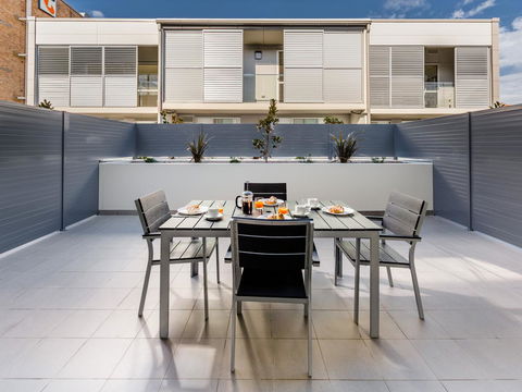 Hamilton Executive Apartments - Sunshine Coast Tourism 4