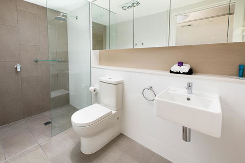 Hamilton Executive Apartments - Sunshine Coast Tourism 14