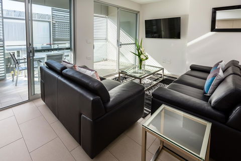 Hamilton Executive Apartments - Sunshine Coast Tourism 21
