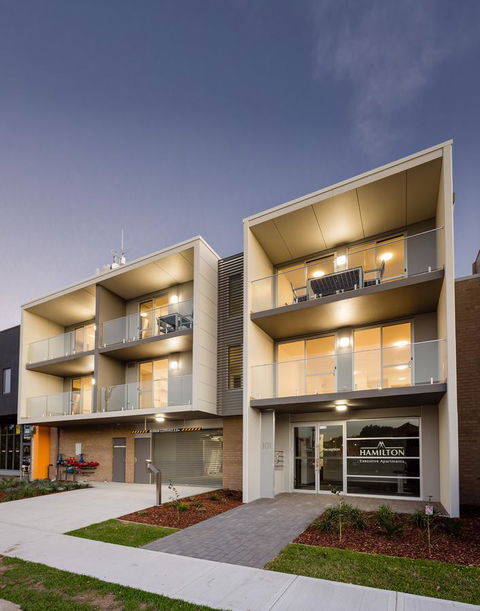 Hamilton Executive Apartments - Sunshine Coast Tourism 0