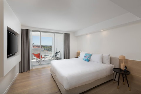 QT Bondi - Holiday Sunshine Coast 10